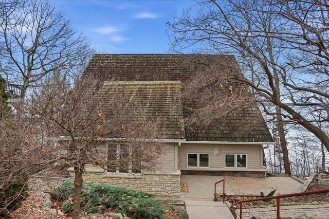 N6802 Shorewood Hills Road, Lake Mills, WI 53551