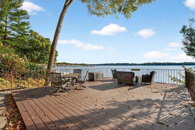 N6802 Shorewood Hills Road, Lake Mills, WI 53551