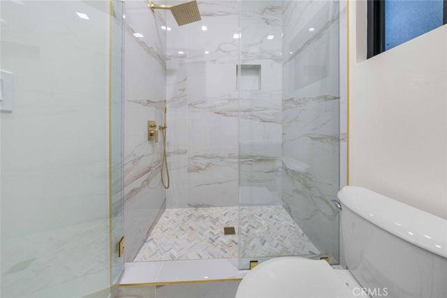 1324 Winchester Avenue A, Glendale, CA 91201