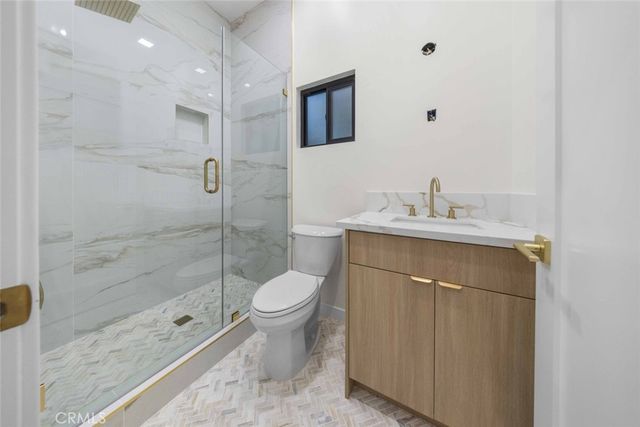 1324 Winchester Avenue A, Glendale, CA 91201