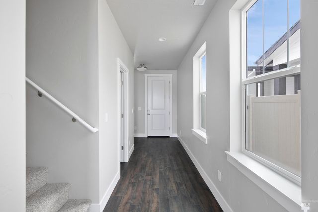 5940 N Static Line Ave, Meridian, ID 83646