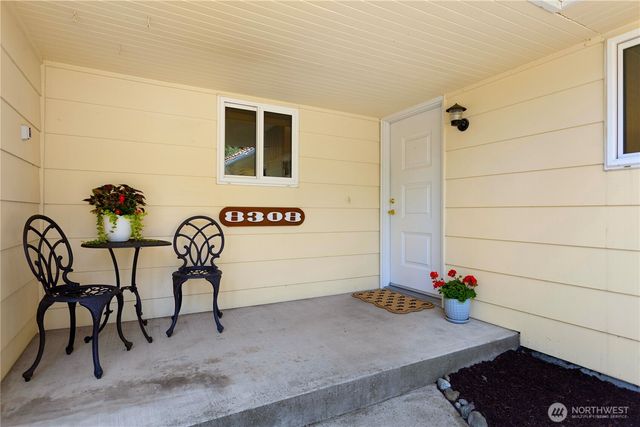 8308 99th Street Ct SW, Lakewood, WA 98498