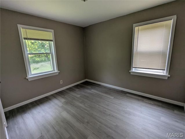 10174 Green Valley Drive, Saint Louis, MO 63136