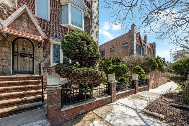 64-39 83rd Street, Middle Village, NY 11379