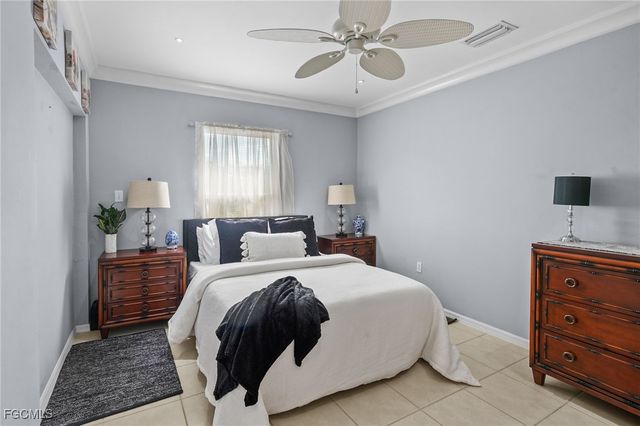 2748 45th AVE NE, Naples, FL 34120