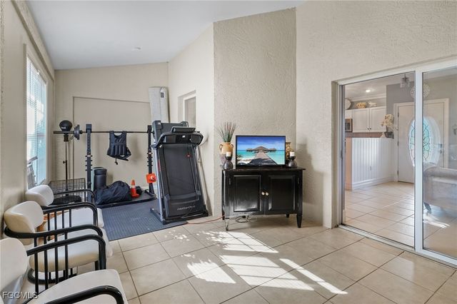 2748 45th AVE NE, Naples, FL 34120