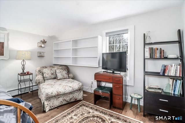 6 Weekeepeemee Road, Woodbury, CT 06798