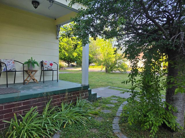 219 Sequoia Drive, Chattanooga, TN 37411