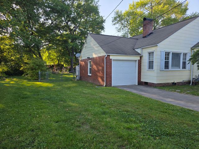 219 Sequoia Drive, Chattanooga, TN 37411