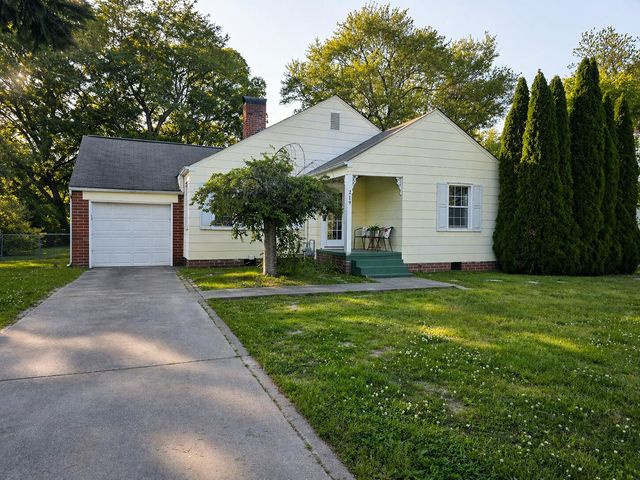 219 Sequoia Drive, Chattanooga, TN 37411