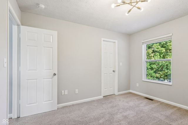 5729 Decatur Ridge Drive, Indianapolis, IN 46221