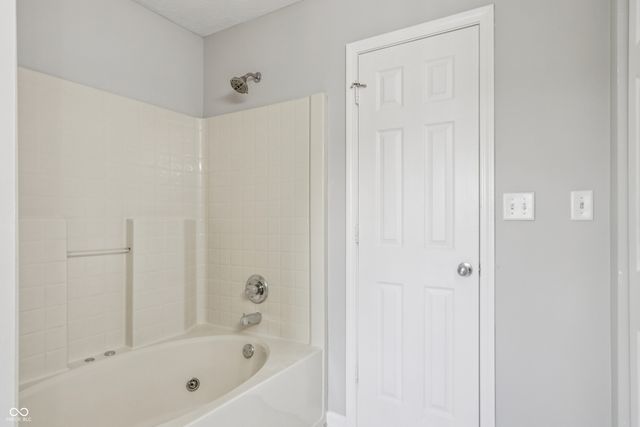 5729 Decatur Ridge Drive, Indianapolis, IN 46221