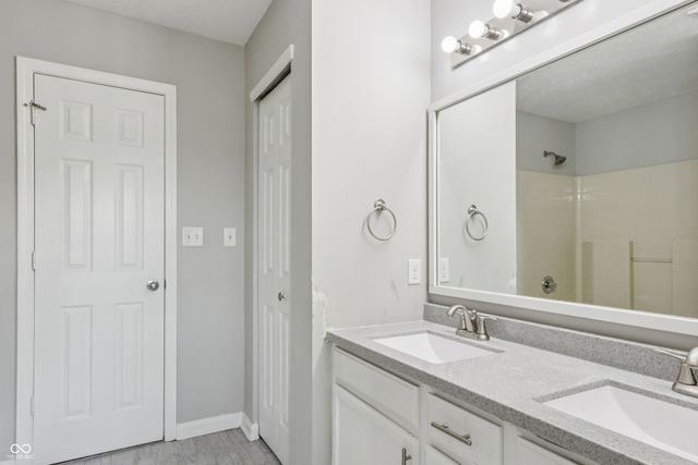 5729 Decatur Ridge Drive, Indianapolis, IN 46221