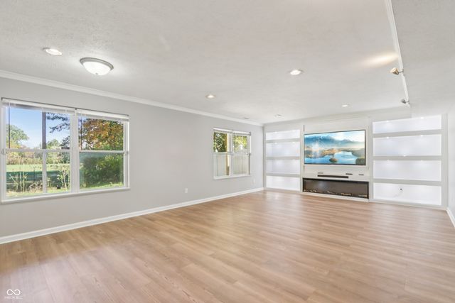 5729 Decatur Ridge Drive, Indianapolis, IN 46221