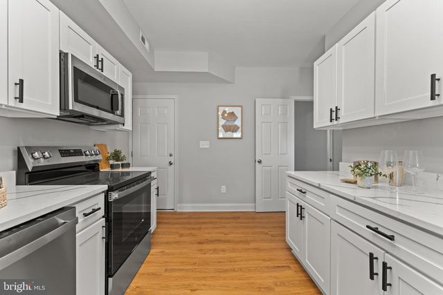 1724 N MILTON AVE, Baltimore, MD 21213