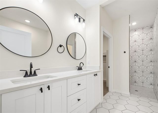 12444 Oak Alley, Guthrie, OK 73044