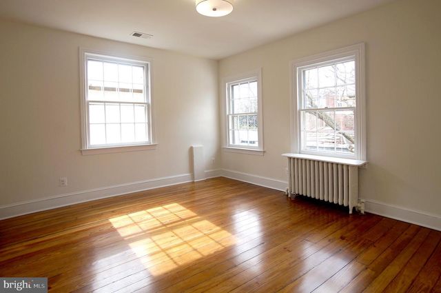 115 6TH ST SE, Washington, DC 20003