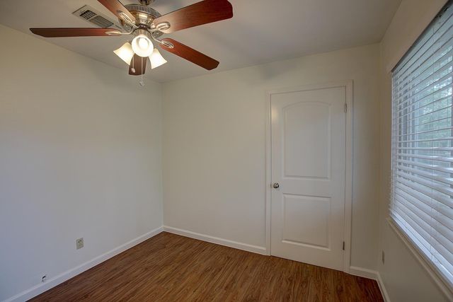 1307 Vine ST, Georgetown, TX 78626