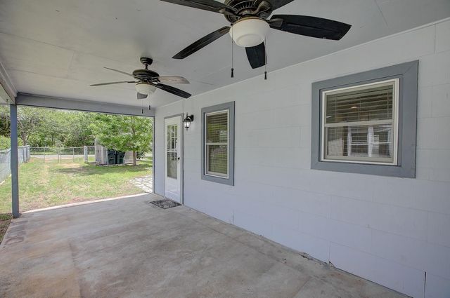 1307 Vine ST, Georgetown, TX 78626
