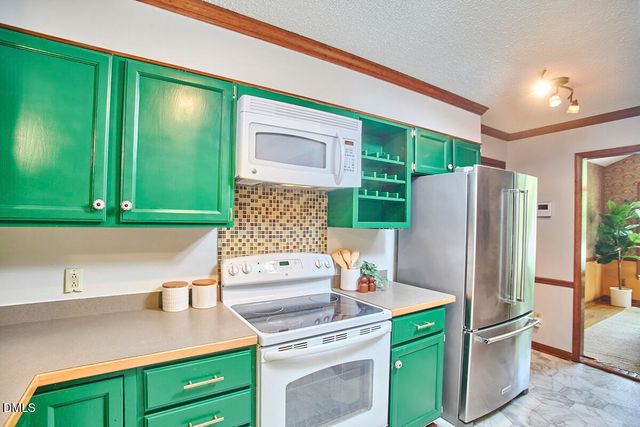 10 Cedar Bluff Court, Durham, NC 27704