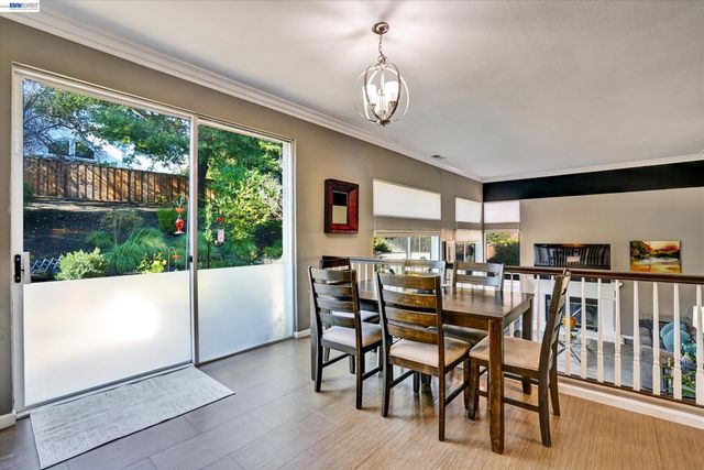 36 Savona Ct, Danville, CA 94526