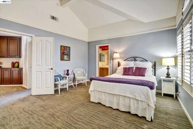 36 Savona Ct, Danville, CA 94526