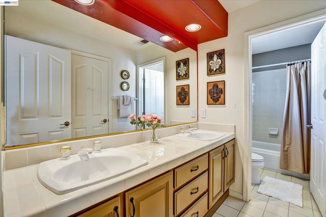 36 Savona Ct, Danville, CA 94526
