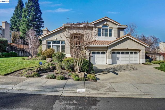 36 Savona Ct, Danville, CA 94526