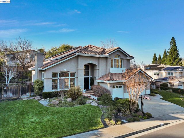 36 Savona Ct, Danville, CA 94526