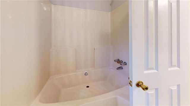 460 Oakland Ridge Court, Lawrenceville, GA 30044