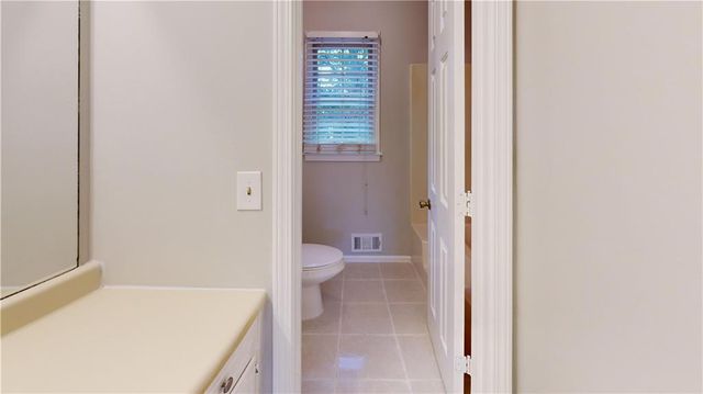 460 Oakland Ridge Court, Lawrenceville, GA 30044