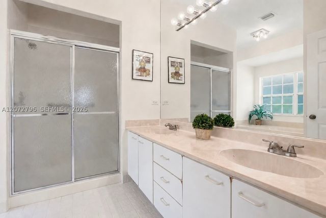 11594 Briarwood Cir 4, Boynton Beach, FL 33437