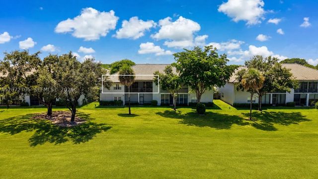 11594 Briarwood Cir 4, Boynton Beach, FL 33437