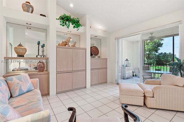 11594 Briarwood Cir 4, Boynton Beach, FL 33437
