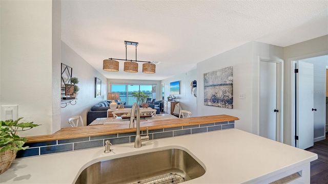 8977 MIDNIGHT PASS ROAD 222, Sarasota, FL 34242