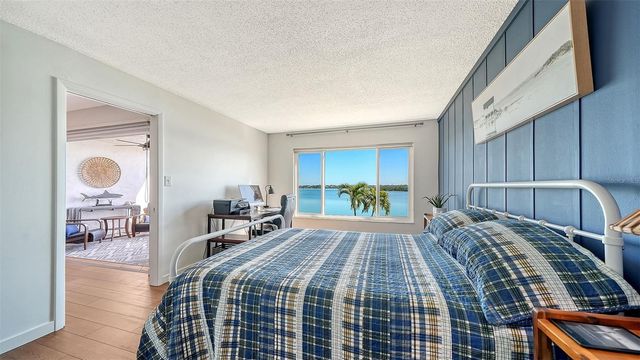 8977 MIDNIGHT PASS ROAD 222, Sarasota, FL 34242