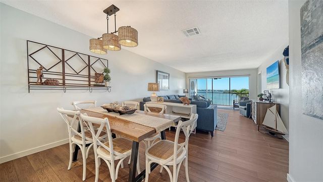 8977 MIDNIGHT PASS ROAD 222, Sarasota, FL 34242