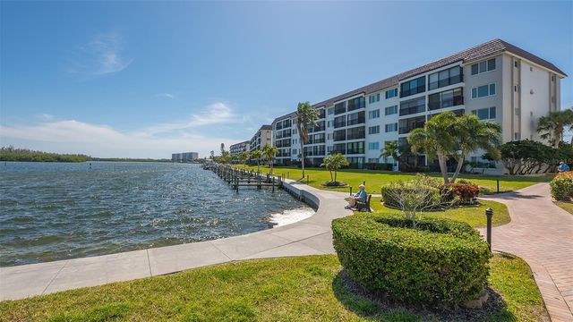 8977 MIDNIGHT PASS ROAD 222, Sarasota, FL 34242