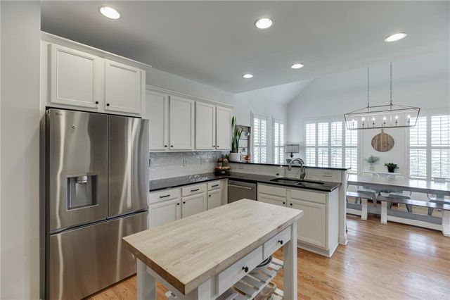 363 Durham Drive, Hoschton, GA 30548