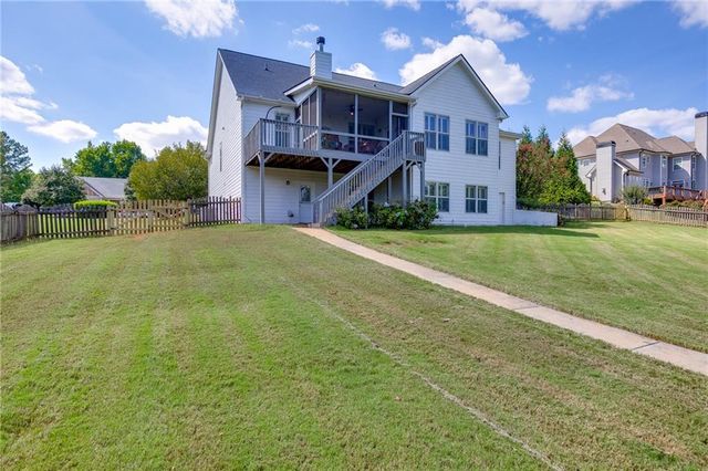 363 Durham Drive, Hoschton, GA 30548