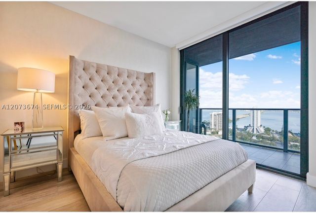 121 NE 34th St 2506A, Miami, FL 33137