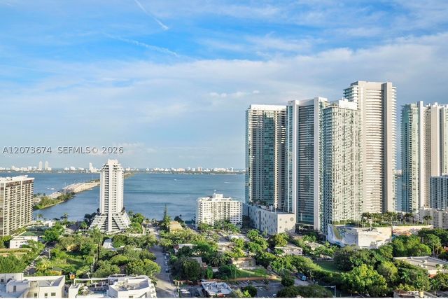 121 NE 34th St 2506A, Miami, FL 33137