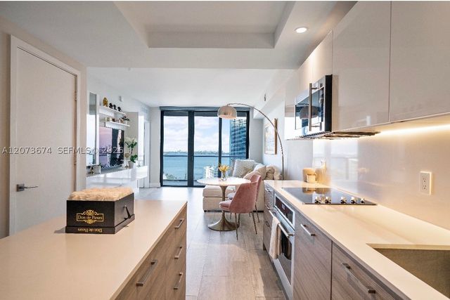 121 NE 34th St 2506A, Miami, FL 33137