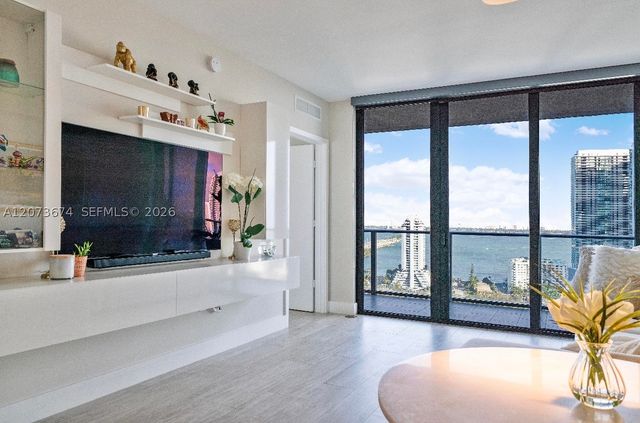 121 NE 34th St 2506A, Miami, FL 33137