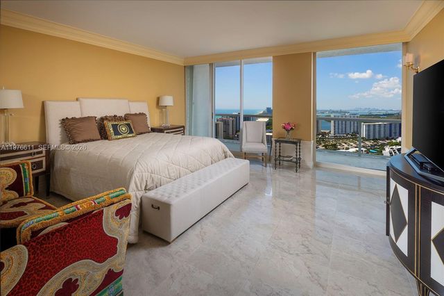 16500 Collins Avenue PHE, Sunny Isles Beach, FL 33160