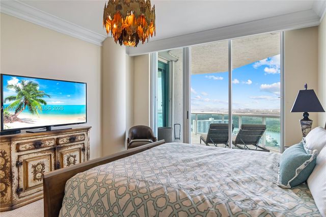 16500 Collins Avenue PHE, Sunny Isles Beach, FL 33160
