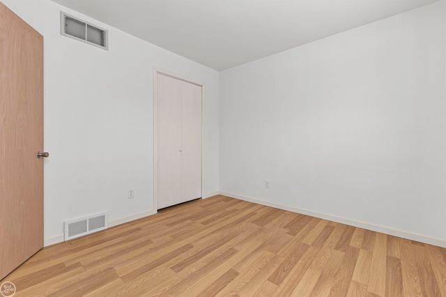 15218 Canberra Street, Roseville, MI 48066