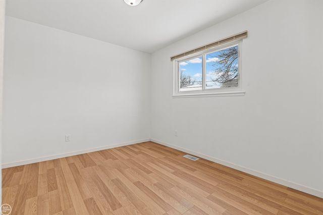 15218 Canberra Street, Roseville, MI 48066