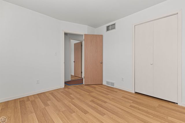 15218 Canberra Street, Roseville, MI 48066