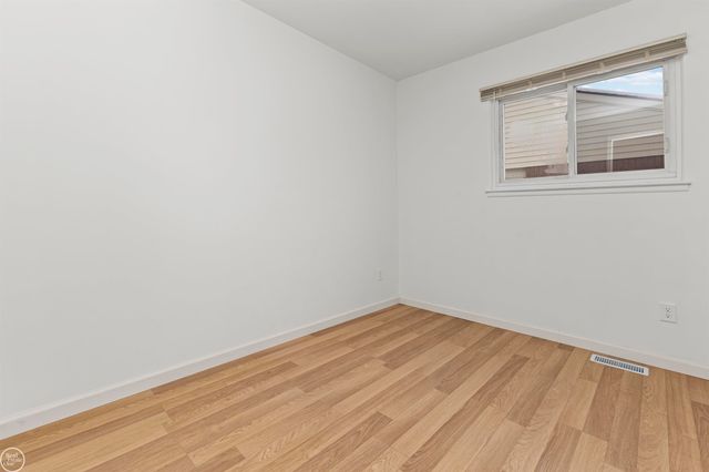 15218 Canberra Street, Roseville, MI 48066